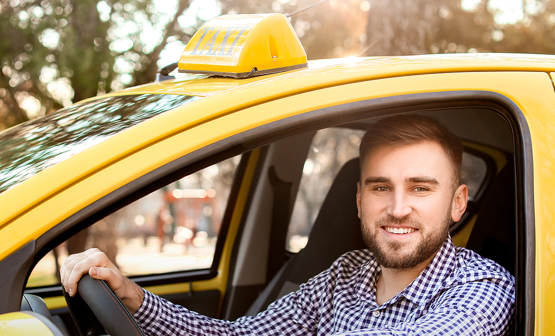 Власне авто вищого класу замість оренди: ОТП БАНК пропонує кредит для водіїв таксі