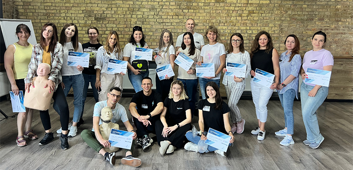 «Дихай»: команда ОТП БАНК пройшла тренінг із серцево-легеневої реанімації 