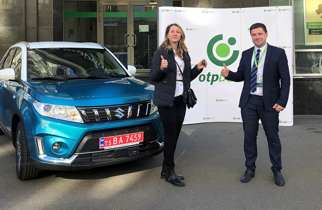 Знаковий дарунок: ОТП Банк привітав 4-го переможця акції «Автозабава 2.0»