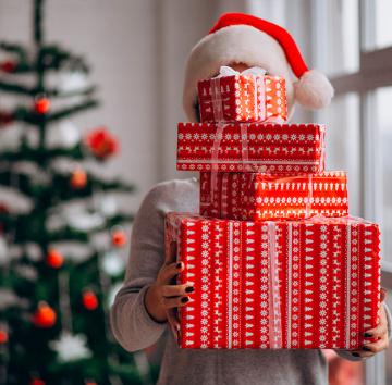 Даруємо турботу: команда ОТП БАНК привітала вихованців Ніжинського будинку-інтернату з різдвяно-новорічними святами