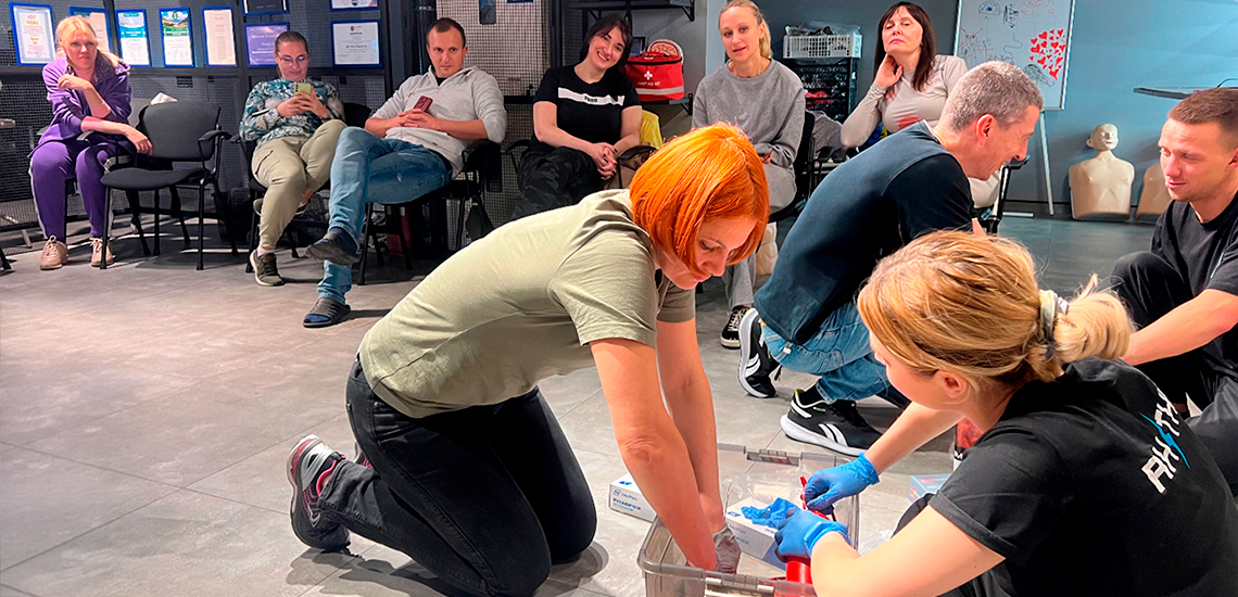 Зупинка критичних кровотеч: працівники ОТП БАНК пройшли тренінг