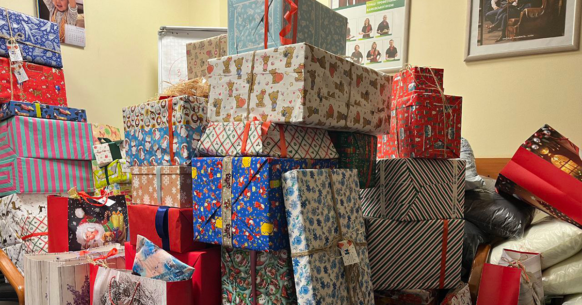 Подарунки від ОТП Миколая: працівники ОТП БАНК придбали речі для 104 дітей з порушеннями інтелектуального та фізичного розвитку